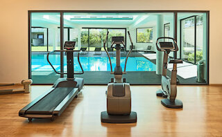 gym fitnessraum mit regulierter luftbefeuchtung  @ 